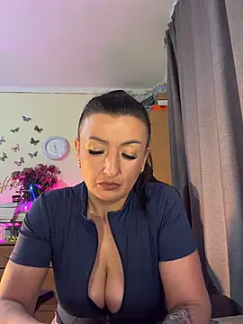 Hotangel75 online show from June 11, 2026, 8:34 am