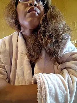 Snapshot of mila38 chatting on September 10, 2025, 9:53 am mila38 online show from September 10, 2025, 9:53 am