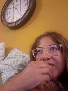 Snapshot of mila38 chatting on September 17, 2025, 9:27 pm mila38 online show from September 17, 2025, 9:27 pm