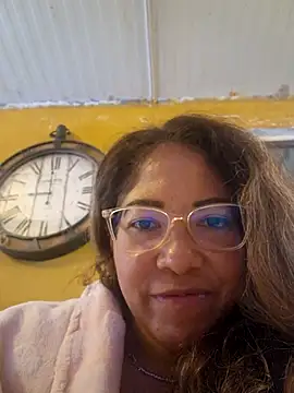 Snapshot of mila38 chatting on October 10, 2025, 8:02 am mila38 online show from October 10, 2025, 8:02 am