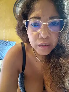 Snapshot of mila38 chatting on October 17, 2025, 9:12 am mila38 online show from October 17, 2025, 9:12 am