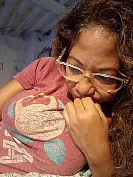 Snapshot of mila38 chatting on October 24, 2025, 9:44 pm mila38 online show from October 24, 2025, 9:44 pm