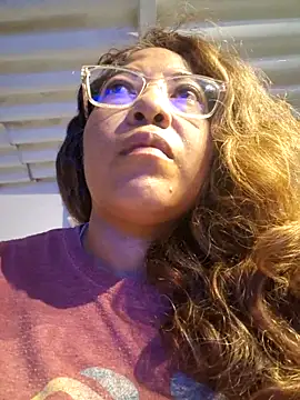 Snapshot of mila38 chatting on October 28, 2025, 5:48 pm mila38 online show from October 28, 2025, 5:48 pm