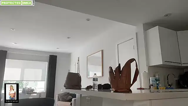 Snapshot of JordynGrange chatting on September 21, 2025, 7:04 pm JordynGrange online show from September 21, 2025, 7:04 pm