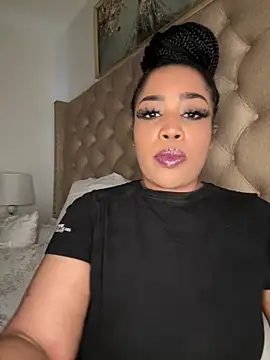 Snapshot of CAMMII_ chatting on May 7, 2026, 11:15 am CAMMII online show from May 7, 2026, 11:15 am