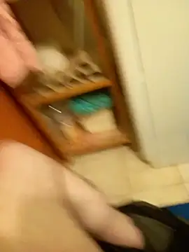 Snapshot of maiki7778 chatting on December 1, 2025, 6:40 am maiki7778 online show from December 1, 2025, 6:40 am