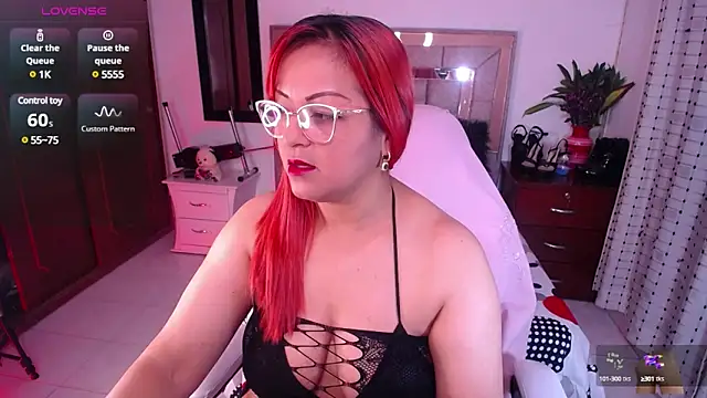 salomecastro  online show from March 7, 2025, 3:08 am