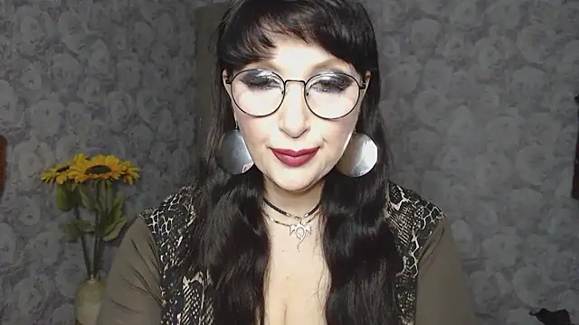 Snapshot of Aziza1 chatting on February 28, 2025, 9:01 pm Aziza1 online show from February 28, 2025, 9:01 pm