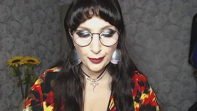 Snapshot of Aziza1 chatting on March 11, 2025, 10:20 pm Aziza1 online show from March 11, 2025, 10:20 pm