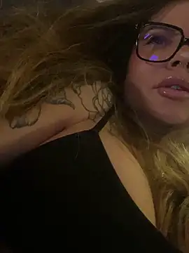 Etwas neugierig online show from December 30, 2024, 5:34 pm