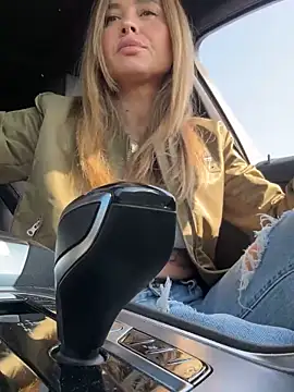 Etwas neugierig online show from March 7, 2025, 10:45 am