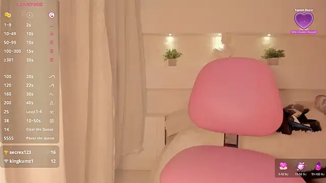 Snapshot of AshleyRoys chatting on March 3, 2025, 5:50 pm AshleyRoys online show from March 3, 2025, 5:50 pm