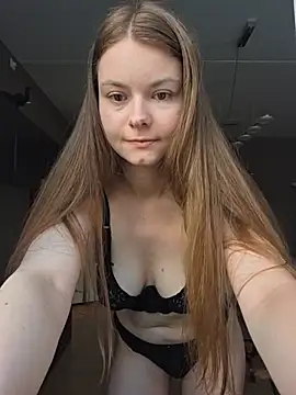 AnnaSweet18 online show from July 15, 2026, 4:45 pm