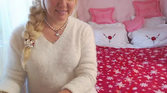 Snapshot of SunnySylvia chatting on February 10, 2025, 2:26 pm SunnySylvia online show from February 10, 2025, 2:26 pm