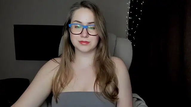 SeasonalSomeone online show from October 27, 2025, 11:31 pm