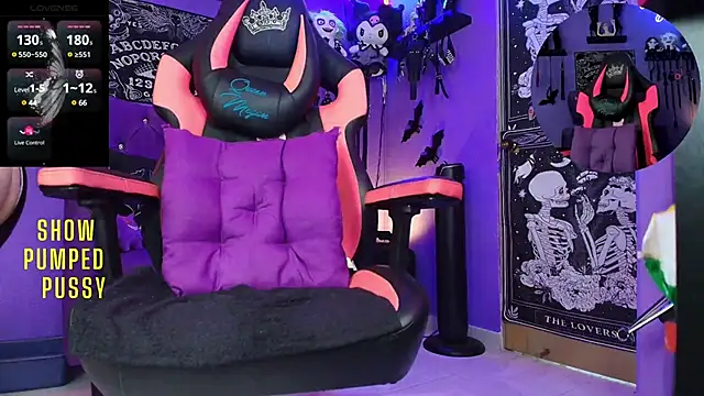 Snapshot of fetishkinkymeganx chatting on March 17, 2025, 4:43 pm fetishkinkymeganx online show from March 17, 2025, 4:43 pm