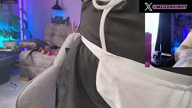 Snapshot of fetishkinkymeganx chatting on July 16, 2026, 4:24 pm fetishkinkymeganx online show from July 16, 2026, 4:24 pm