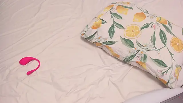 Snapshot of Eziliz chatting on February 2, 2025, 8:02 am Eziliz online show from February 2, 2025, 8:02 am