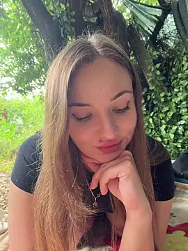 Snapshot of Night_dreams chatting on July 22, 2026, 8:06 am Night dreams online show from July 22, 2026, 8:06 am