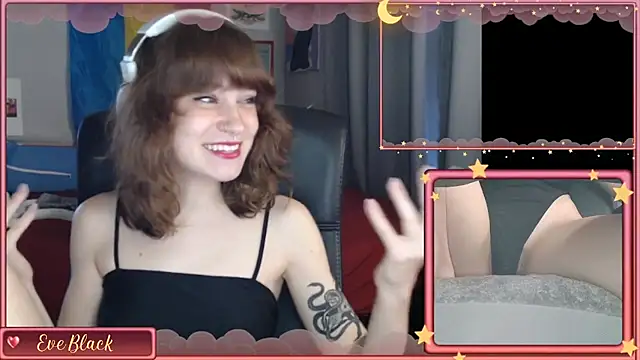 Snapshot of darksoulsandchill chatting on October 17, 2025, 10:23 pm darksoulsandchill online show from October 17, 2025, 10:23 pm