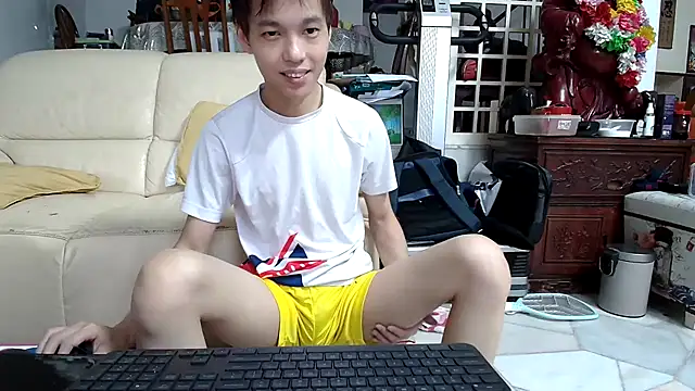 Snapshot of andrewooi chatting on December 8, 2024, 5:50 am andrewooi online show from December 8, 2024, 5:50 am