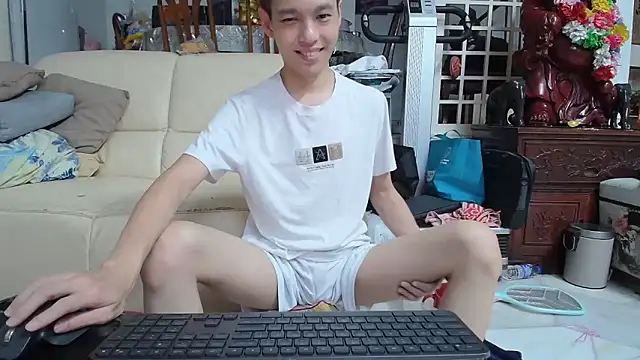 Snapshot of andrewooi chatting on January 4, 2025, 6:30 pm andrewooi online show from January 4, 2025, 6:30 pm