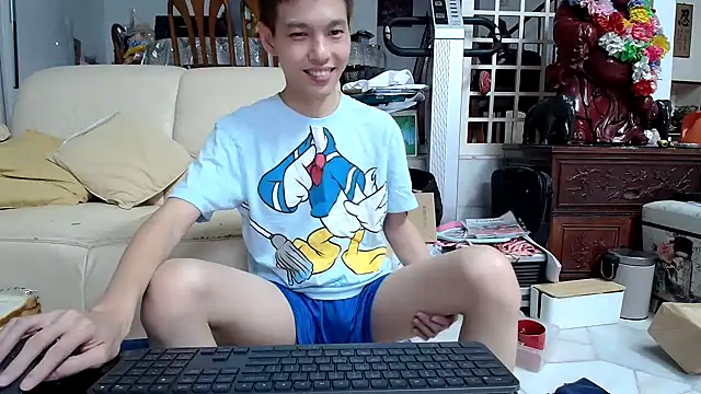 Snapshot of andrewooi chatting on January 16, 2025, 12:31 pm andrewooi online show from January 16, 2025, 12:31 pm