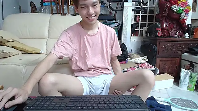 Snapshot of andrewooi chatting on March 3, 2025, 6:12 pm andrewooi online show from March 3, 2025, 6:12 pm