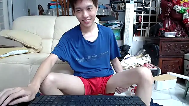 Snapshot of andrewooi chatting on March 19, 2025, 5:28 pm andrewooi online show from March 19, 2025, 5:28 pm