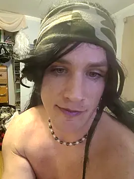 Snapshot of MaddyC6992 chatting on December 21, 2025, 8:10 am MaddyC6992 online show from December 21, 2025, 8:10 am