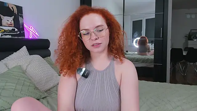 YammyPie online show from February 25, 2025, 5:47 pm