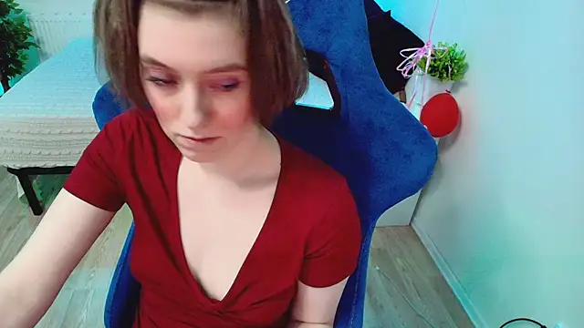 CranberryHot online show from October 19, 2025, 10:54 pm