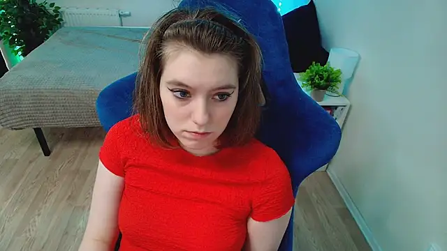 Snapshot of CranberryHot chatting on June 6, 2026, 3:28 pm CranberryHot online show from June 6, 2026, 3:28 pm