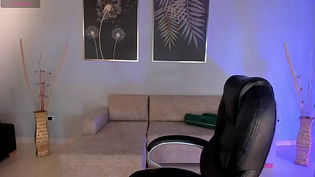 MorganHicks online show from September 22, 2025, 7:38 pm