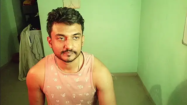 daringcutie online show from December 14, 2025, 1:22 am