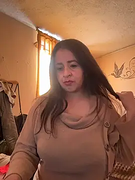 latinfemale online show from January 14, 2026, 8:14 pm