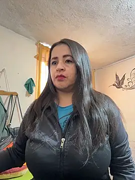 Snapshot of latinfemale chatting on May 22, 2026, 8:25 pm latinfemale online show from May 22, 2026, 8:25 pm