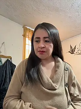 Snapshot of latinfemale chatting on June 8, 2026, 9:48 pm latinfemale online show from June 8, 2026, 9:48 pm