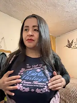 Snapshot of latinfemale chatting on June 23, 2026, 8:40 pm latinfemale online show from June 23, 2026, 8:40 pm
