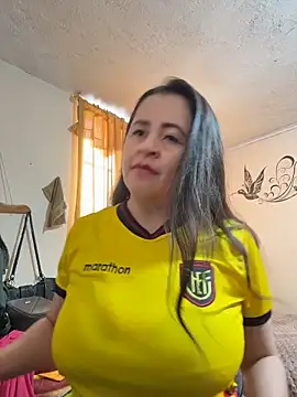 Snapshot of latinfemale chatting on June 30, 2026, 8:21 pm latinfemale online show from June 30, 2026, 8:21 pm