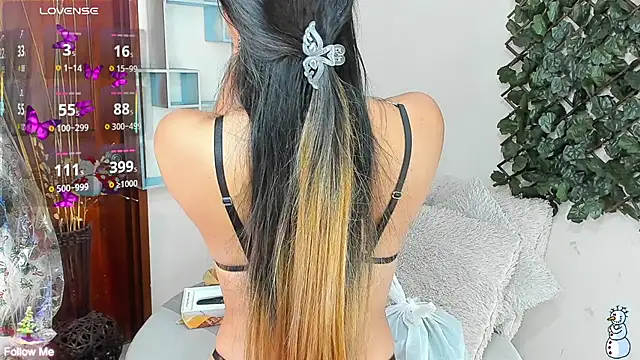 DestinyHills online show from December 3, 2025, 2:08 am