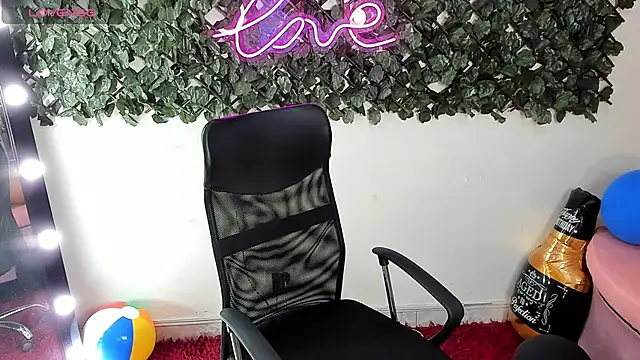 DestinyHills online show from July 6, 2026, 12:02 pm