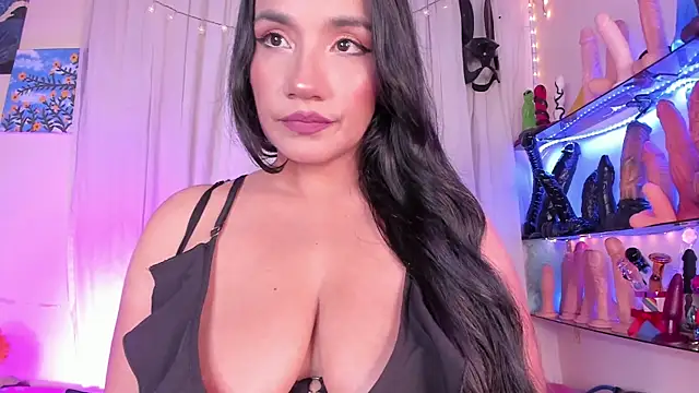 Snapshot of christymilkk chatting on December 27, 2024, 10:59 pm christymilkk online show from December 27, 2024, 10:59 pm