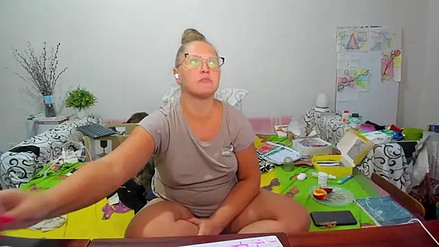 IamYourNarcotic online show from October 6, 2025, 3:09 pm