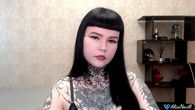 Snapshot of alicenevill chatting on July 1, 2026, 1:13 pm alicenevill online show from July 1, 2026, 1:13 pm