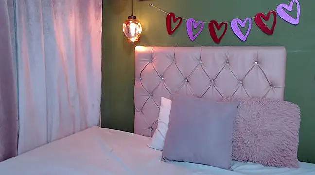 Snapshot of Sharloth_milf chatting on February 17, 2025, 3:53 pm Sharloth milf online show from February 17, 2025, 3:53 pm