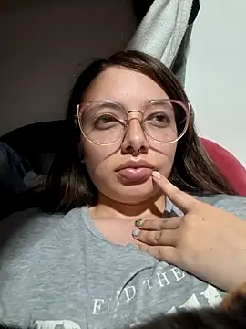 linda-schmidt online show from October 4, 2025, 2:09 am