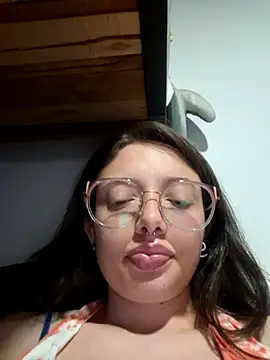 linda-schmidt online show from June 14, 2026, 2:24 am