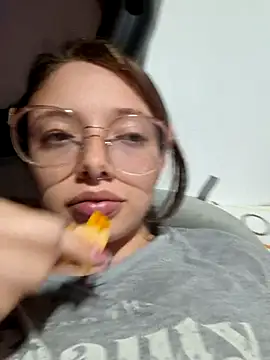 linda-schmidt online show from July 24, 2026, 2:31 am