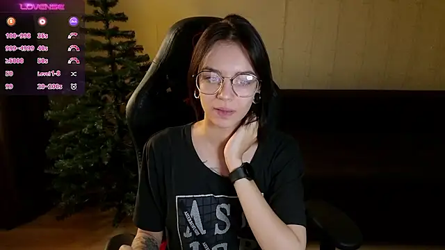 Snapshot of alyssa_sweet chatting on December 9, 2024, 8:00 am alyssa sweet online show from December 9, 2024, 8:00 am